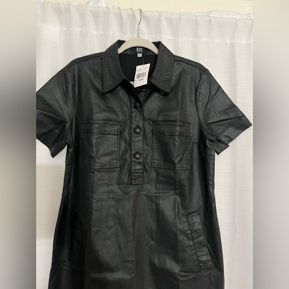 KUT Tatiana Coated Denim Point Collar Short Sleeve - Picture 5 of 7